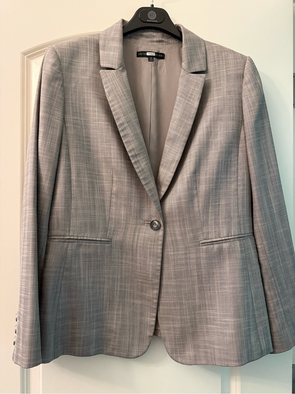 ANTONIO MELANI Light Gray Plaid Single-Button Blazer